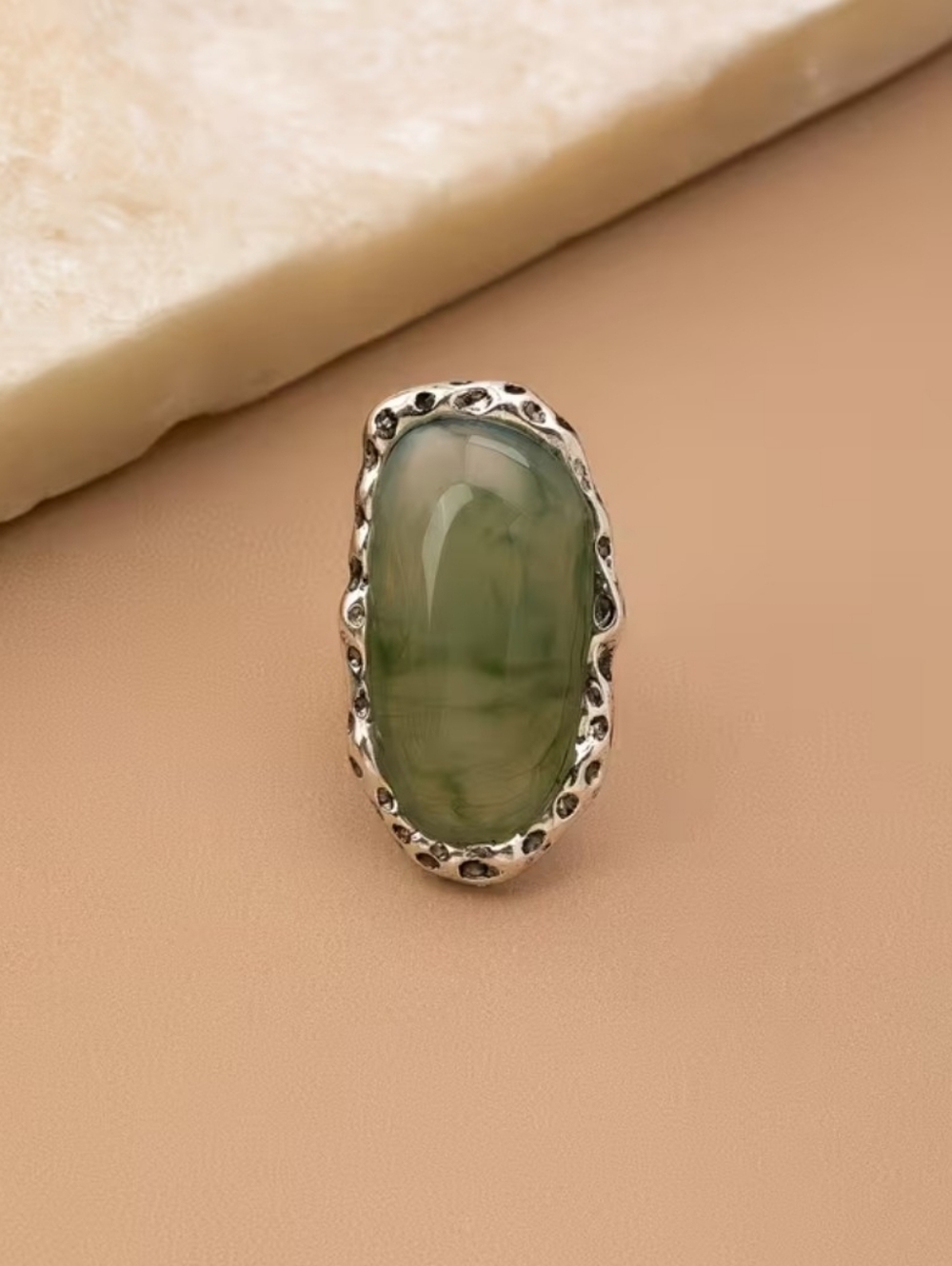 Beautuful Big And Bold Vintage Style Green Silver Tone Fashion Adjustable Ring